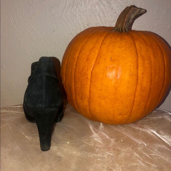 BLACK SUEDE BOOTIES - Picture 4 of 4